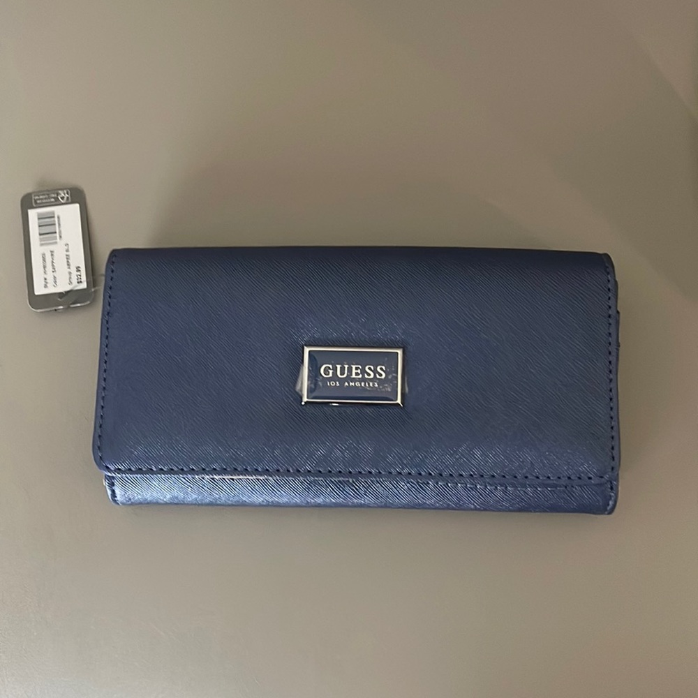 NWT Guess Wallet